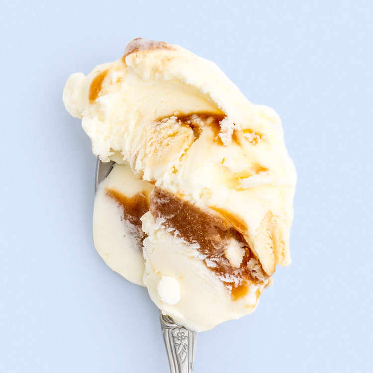 Skillet Cinnamon Roll Jeni's Splendid Ice Creams
